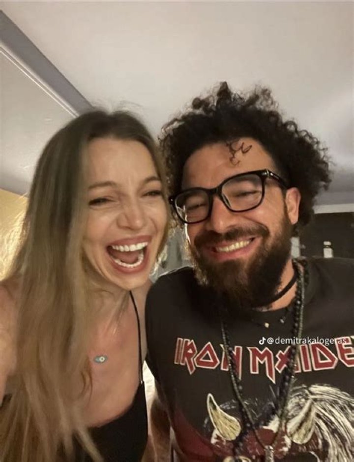 
Does Chris Mantis Have A Girlfriend? Meet The Parents Of The Basketball Forward 