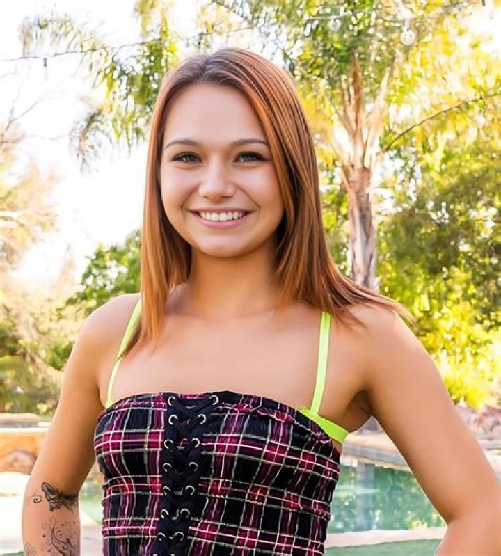 
Eden Monticelli Height, Age, Boyfriend, Biography, Wiki, Net Worth 