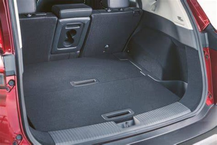 How big is the boot of a Nissan X Trail?