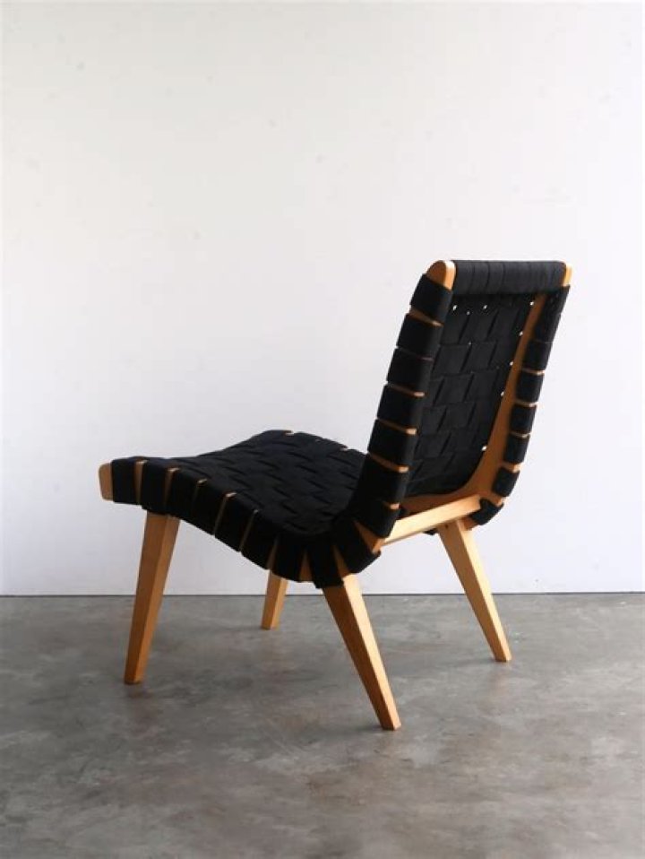 Is the Risom lounge chair comfortable?