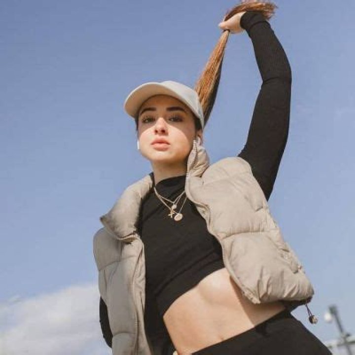 Julia Palazon Height, Weight, Net Worth, Age, Birthday, Wikipedia, Who, Instagram, Biography