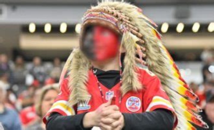 Who is Holden Armenta? Parents of young Chiefs fan threaten to sue Deadspin
