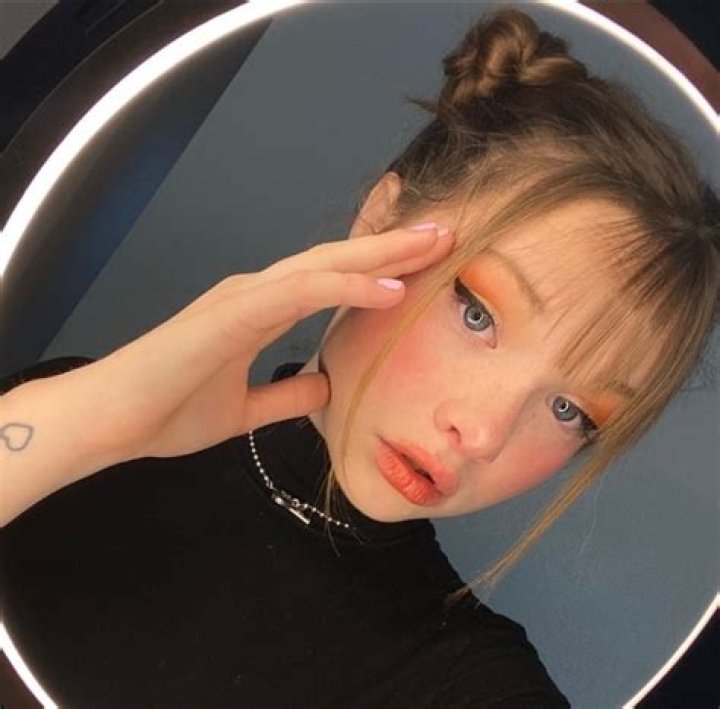Zoe Colletti Height, Weight, Net Worth, Age, Birthday, Wikipedia, Who, Nationality, Biography